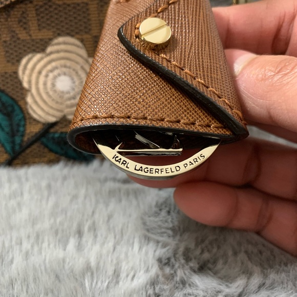 KARL LAGERFELD LEATHER SLING BAG - Picture 3 of 12